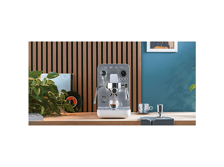 SMEG Cafetera espresso 15 bar en color Blanco mate — foto 8