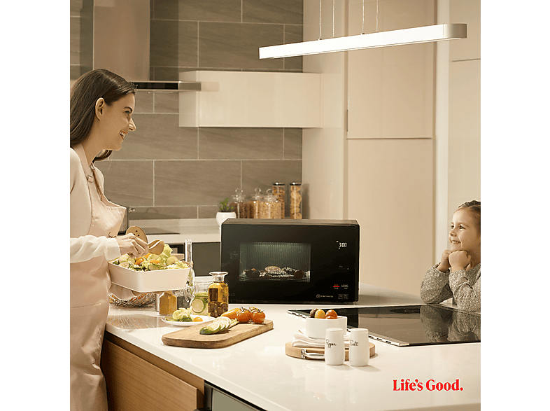 Microondas con grill integrable LG en color Cristal Negro de 900 W — foto 8